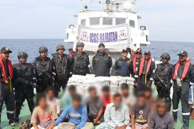 Indian Coast Guard seize 86kg drugs from Pakistani boat on way to Sri Lanka