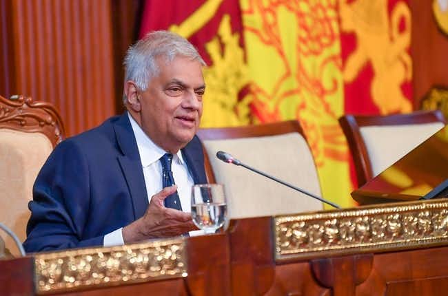President Wickremesinghe leads strategic talks with MPs