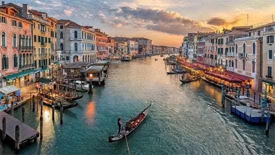 Venice residents protest as city begins tourist entry charge
