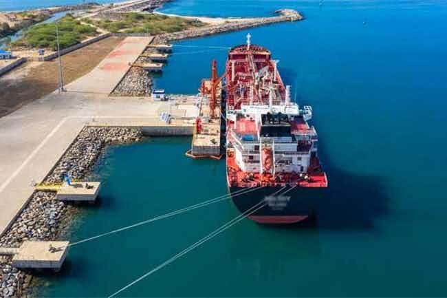 Bunker demand surges in Sri Lankan ports as India grapples with supply shortages