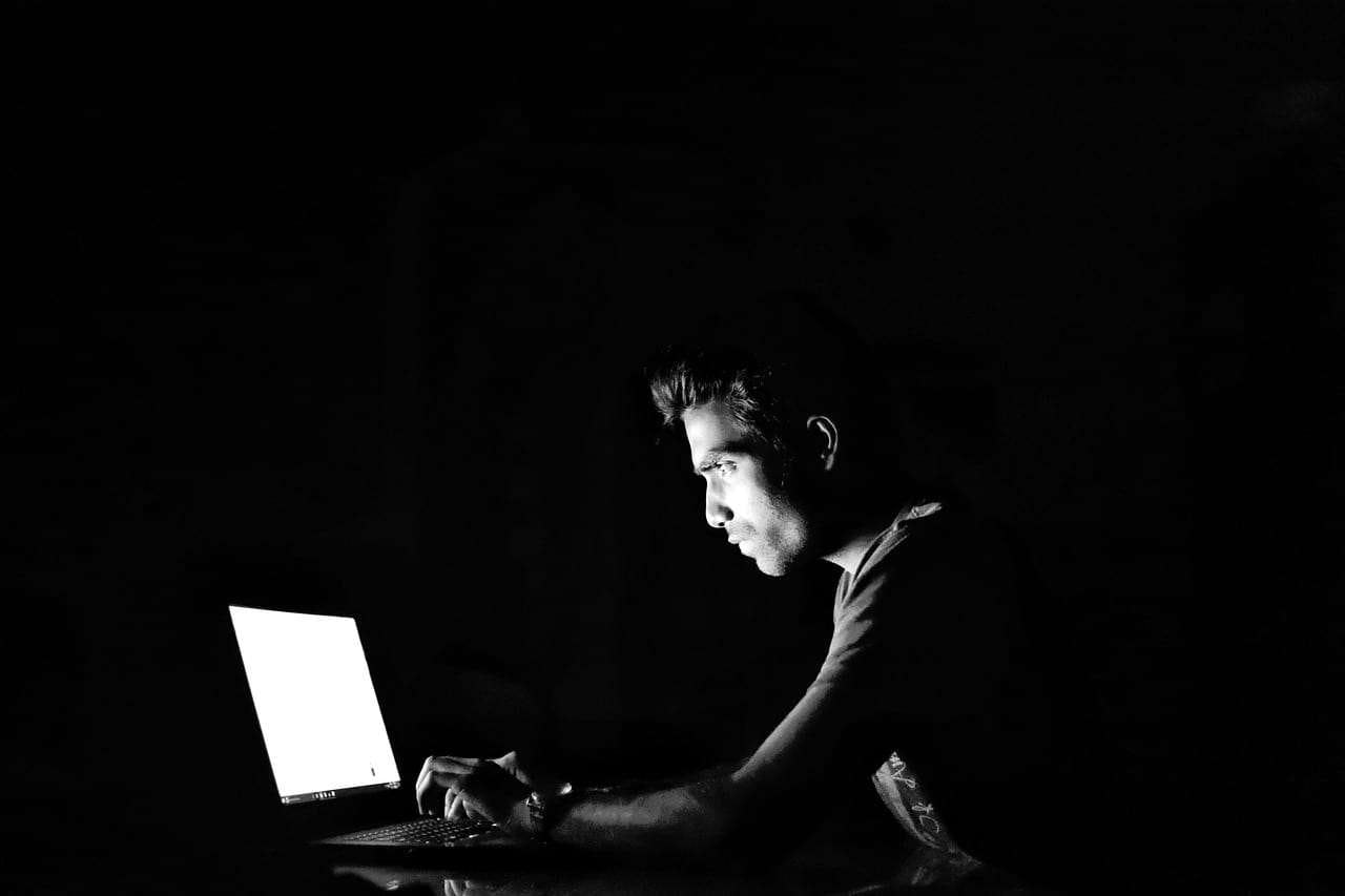  Internet addiction disorder among 15-19-yr-olds in Colombo 