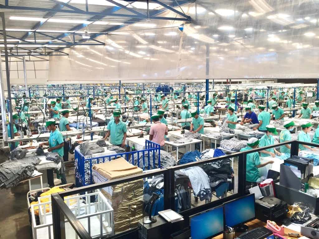 Apparel industry: Thousands have lost jobs, TUs claim