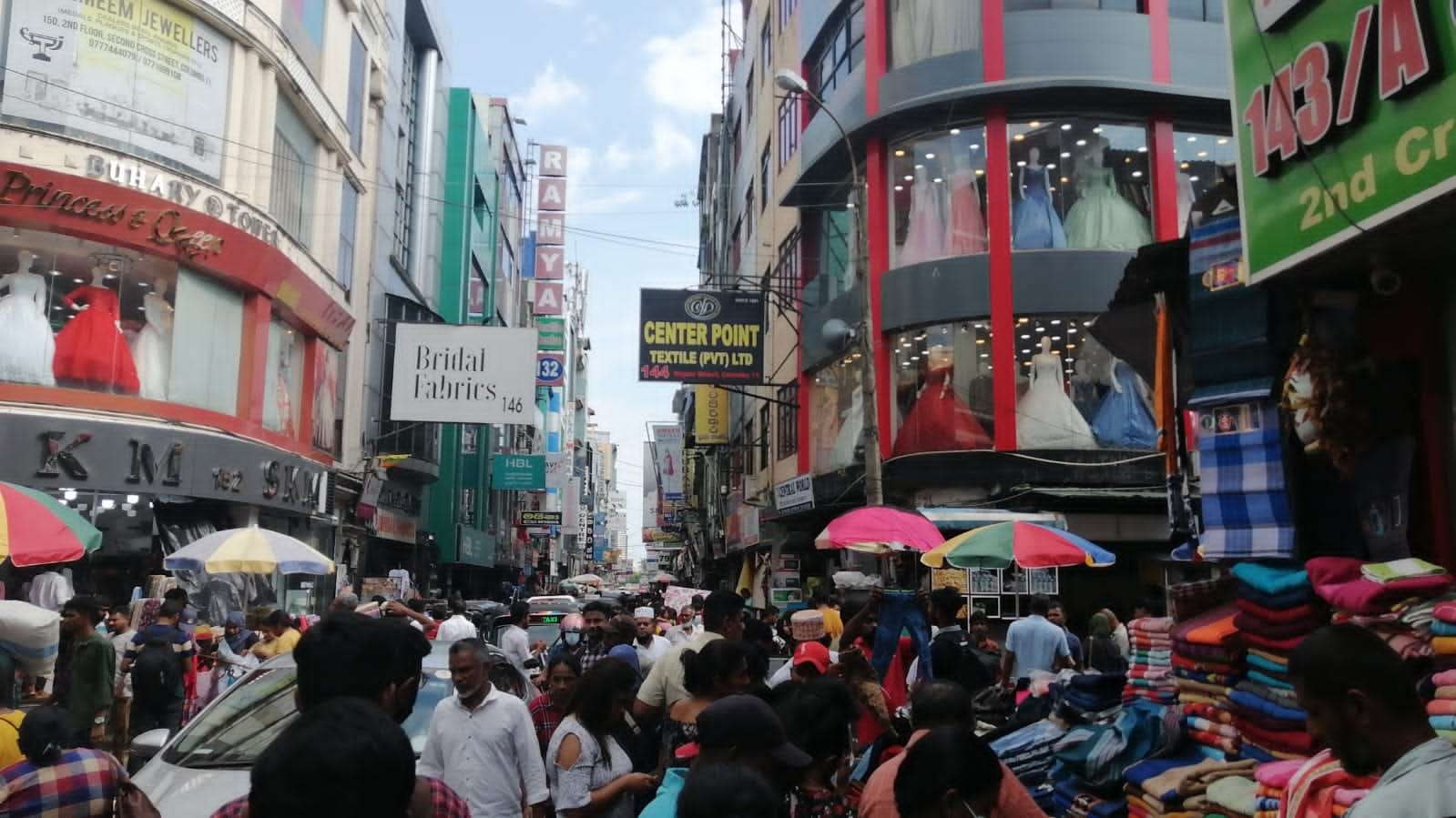 Economic crisis: The plight of Colombo Central’s street vendors 